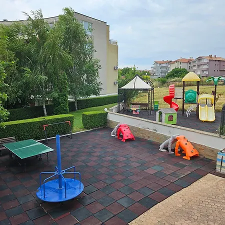 2br Sea Sunrise View Happy Place Apartament