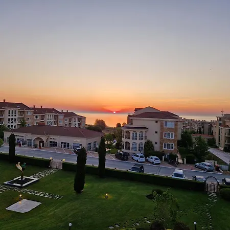 2br Sea Sunrise View Happy Place Apartament *