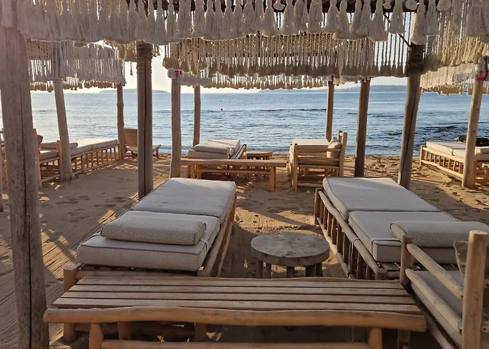 2br Sea Sunrise View Happy Place Apartment *