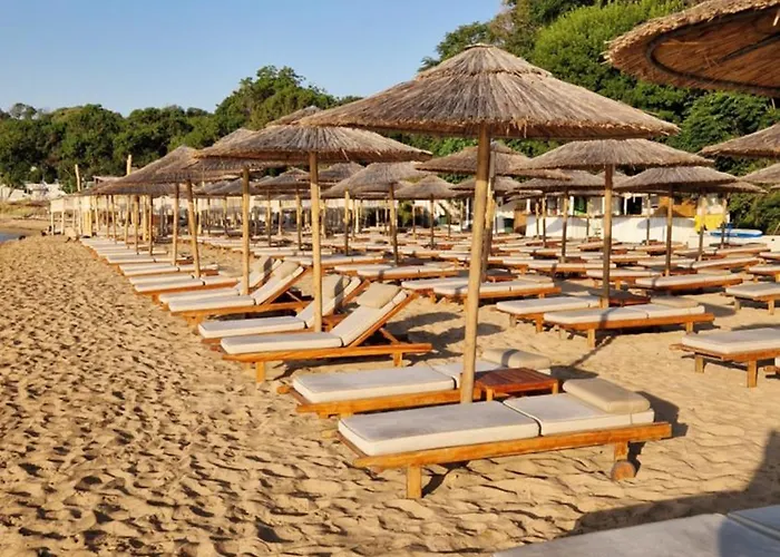 2br Sea Sunrise View Happy Place Apartment